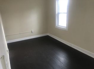 13 Esmond St FLOOR 2, Smithfield, RI 02917