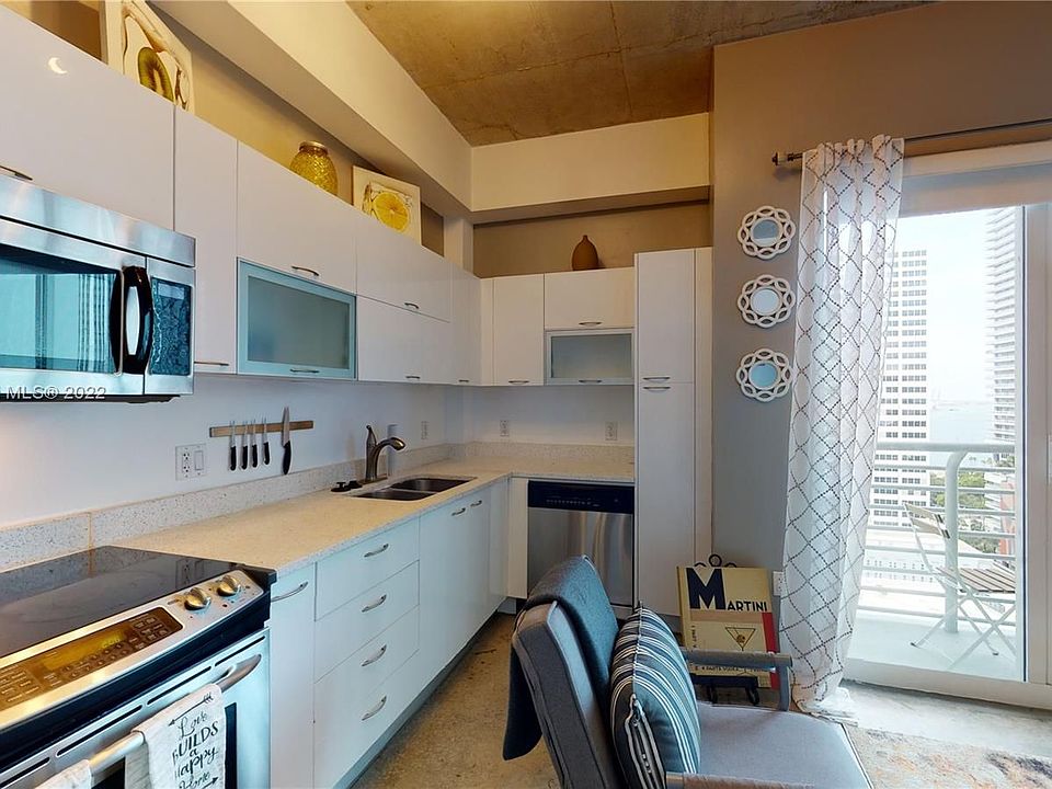 1st image of 133 NE 2nd Ave APT 1810