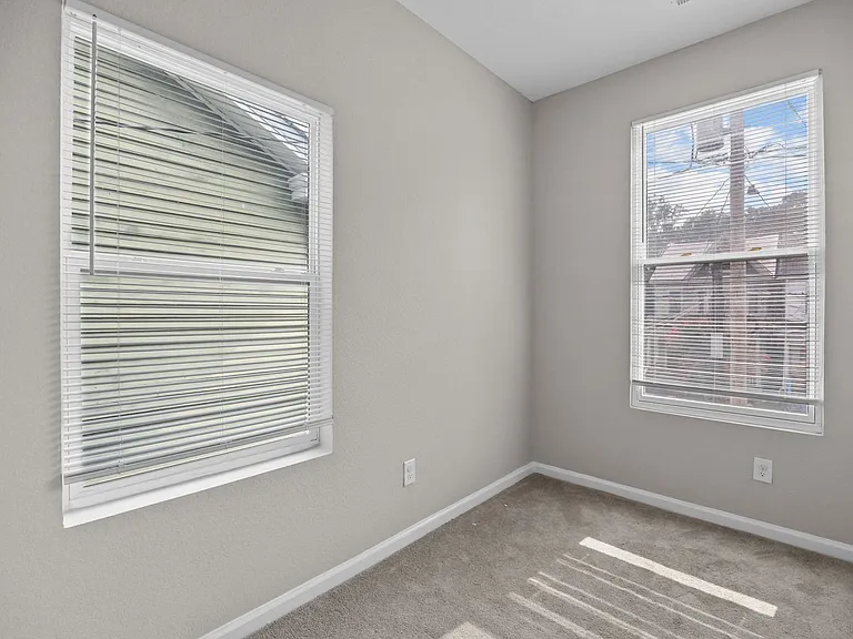 126 Linden Avenue — Photo 25