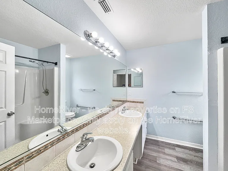 544 Flamingo Dr — Photo 12