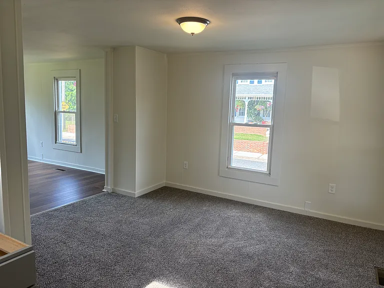 400 Little Water St — Photo 2