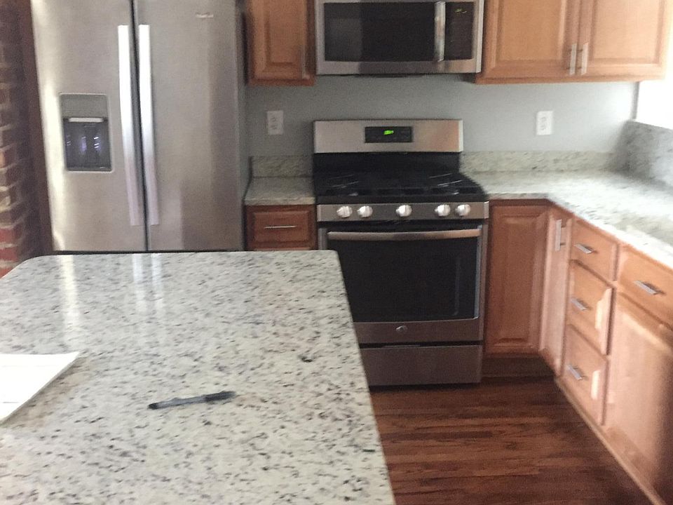 Gourmet kitchen with gas cooking dishwasher and microwave wi
