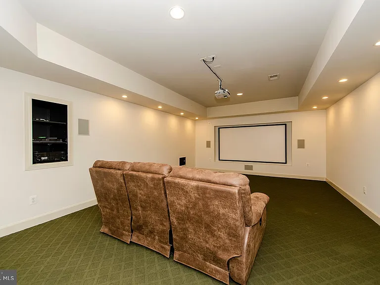 9005 Edgepark Rd — Photo 33