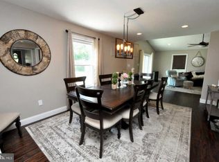 5 Marsham Dr, Marlton, NJ 08053