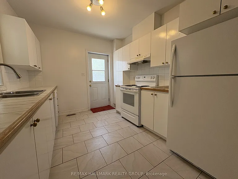 238 Cumberland St — Photo 4