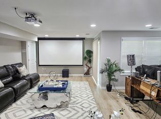 42194 Castle Ridge Sq, Ashburn, VA 20148