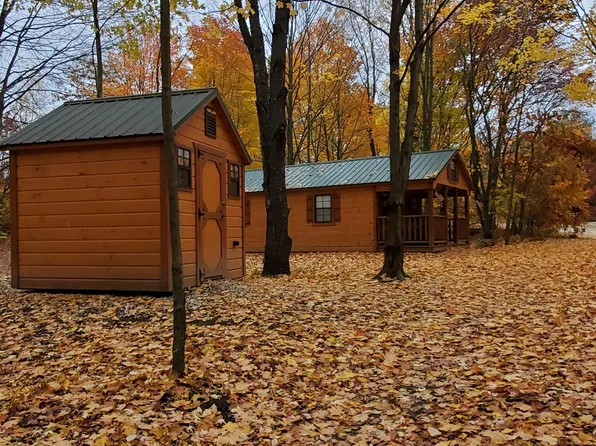 W Warren Rd, Shelby, MI 49455