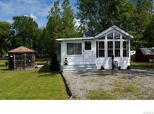 2383 Hartland Rd, Gasport, NY 14067