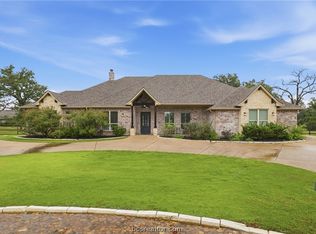 10225 Cambridge Dr, Iola, TX 77861