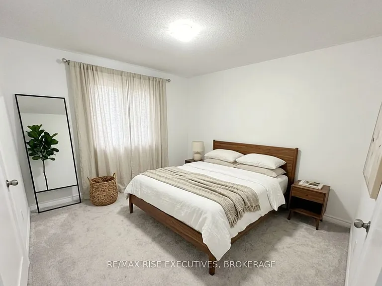 1418 Remington Ave — Photo 9