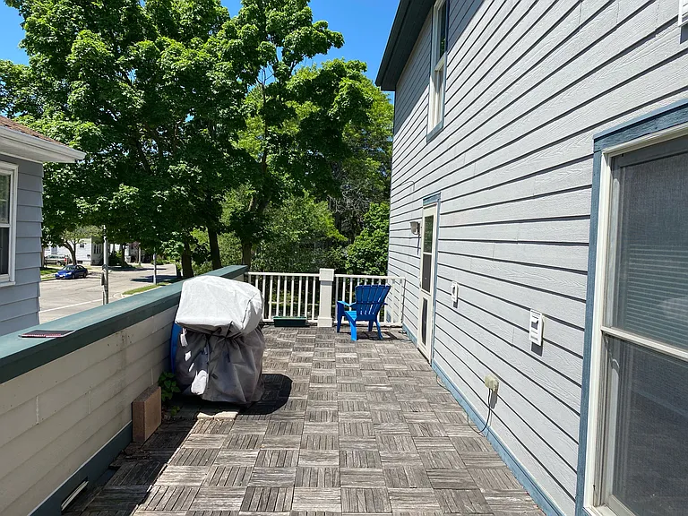 Private Deck