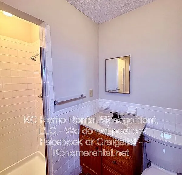 6012 Noland Rd — Photo 25