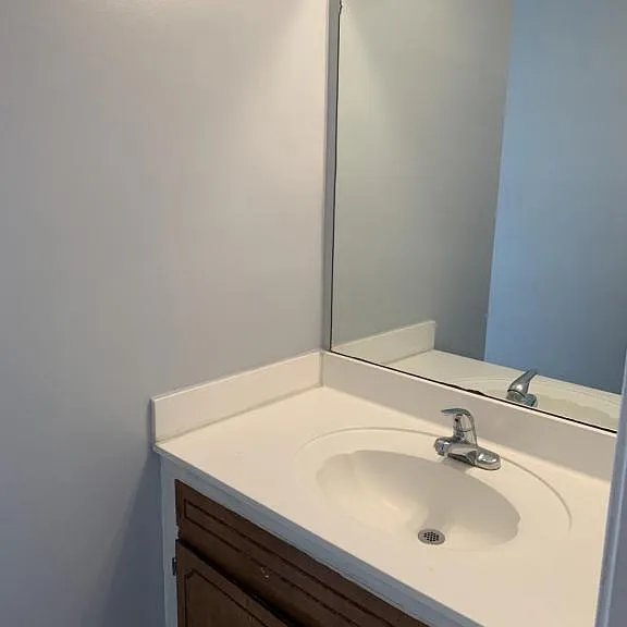 689 Artic Ave — Photo 8