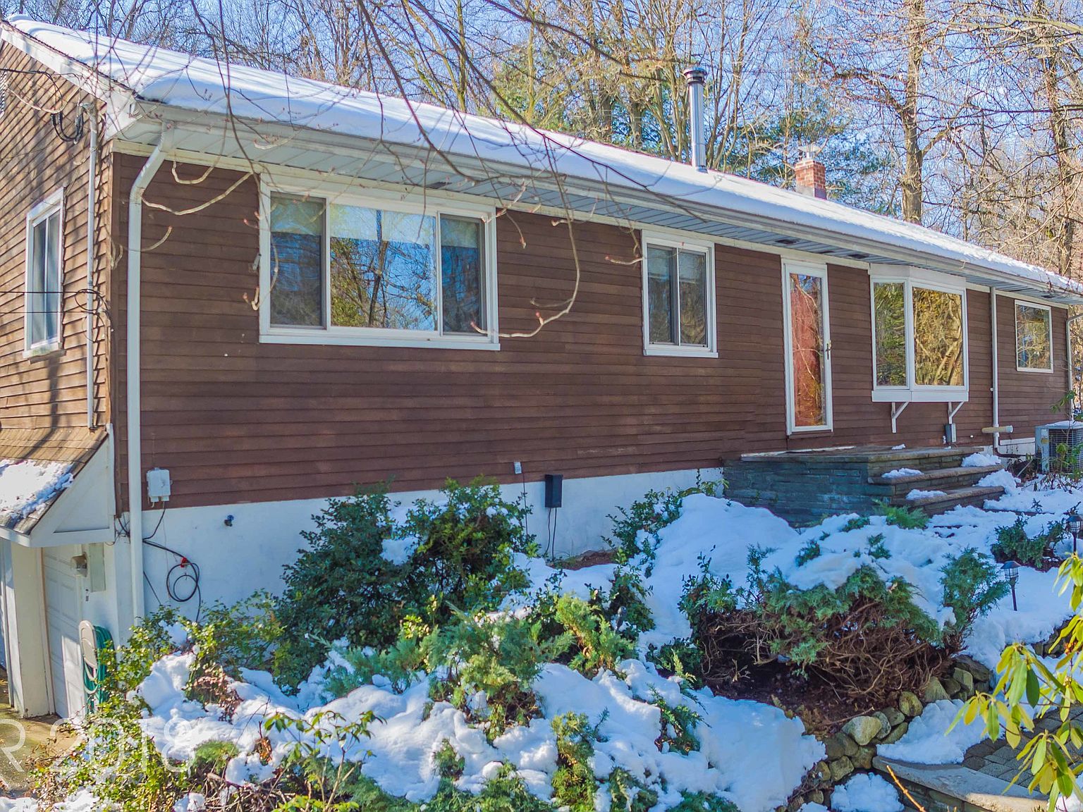 325 Newtown Rd, Wyckoff, NJ 07481 Zillow