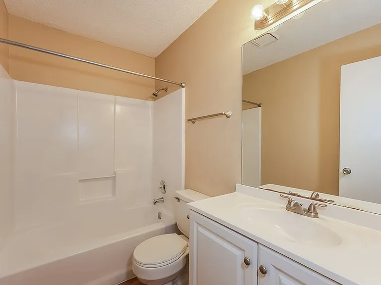 1125 Hidden Creek Dr — Photo 14