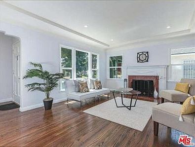 3rd image of 3841 6th Ave