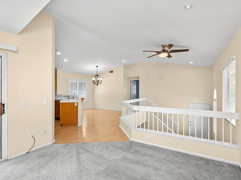 278 Brookview Ct — Photo 16