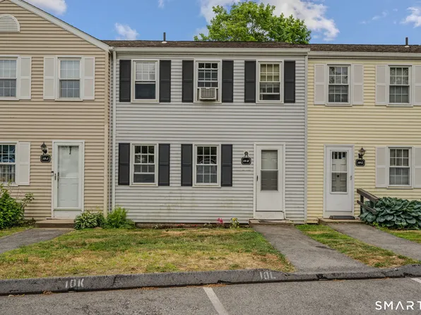 10 Lakeside Drive #K, Ledyard, CT 06339