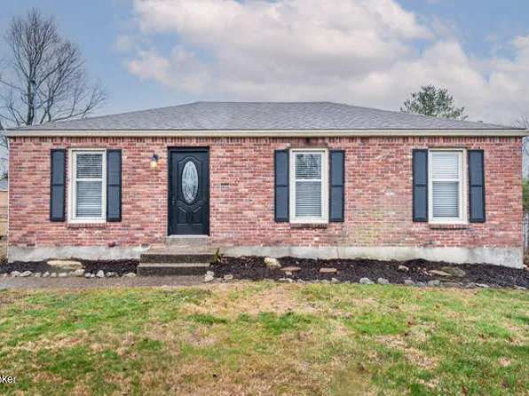8006 Smyrna Pkwy, Louisville, KY 40228