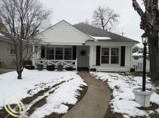 7402 Drexel St, Dearborn Heights, MI 48127