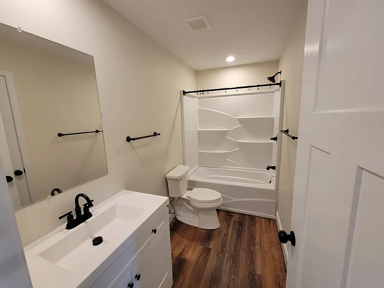 517 Hendrickson St #B — Photo 11