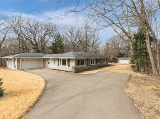 1700 46th St, Moline, IL 61265