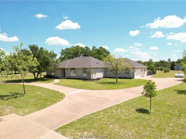 4042 Austins Lndg, Bryan, TX 77808