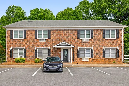 113 Stroupe Rd E Photo 1