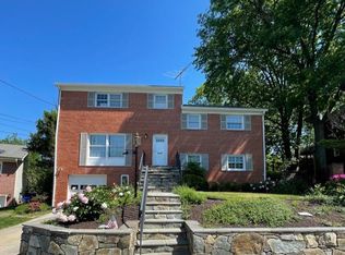 9917 Marquette Dr, Bethesda, MD 20817