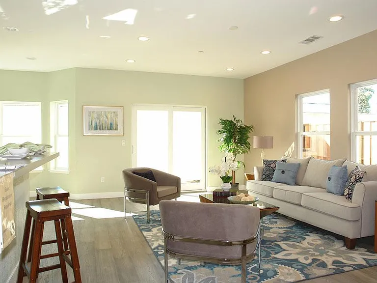 830 Civic Center Dr — Photo 12