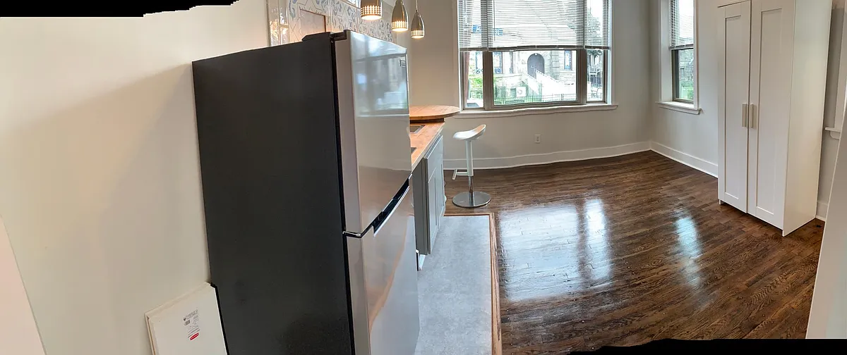 Panorama of entire living space - 5410 Howe St #2