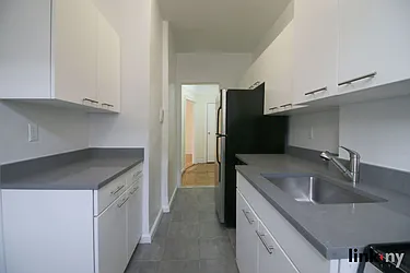 Rented by Link NY Realty