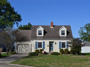 1615 Crestview Dr, Springfield, OH 45504