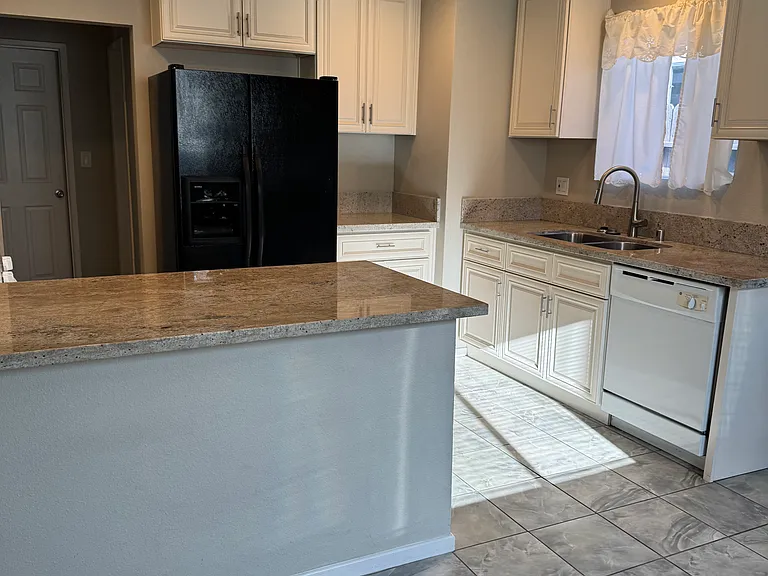 8653 Walker St — Photo 5