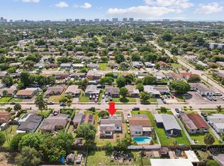 573 NW 2nd Way, Deerfield Beach, FL 33441