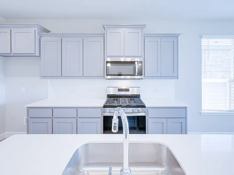 413 Roundstone Rd — Photo 8