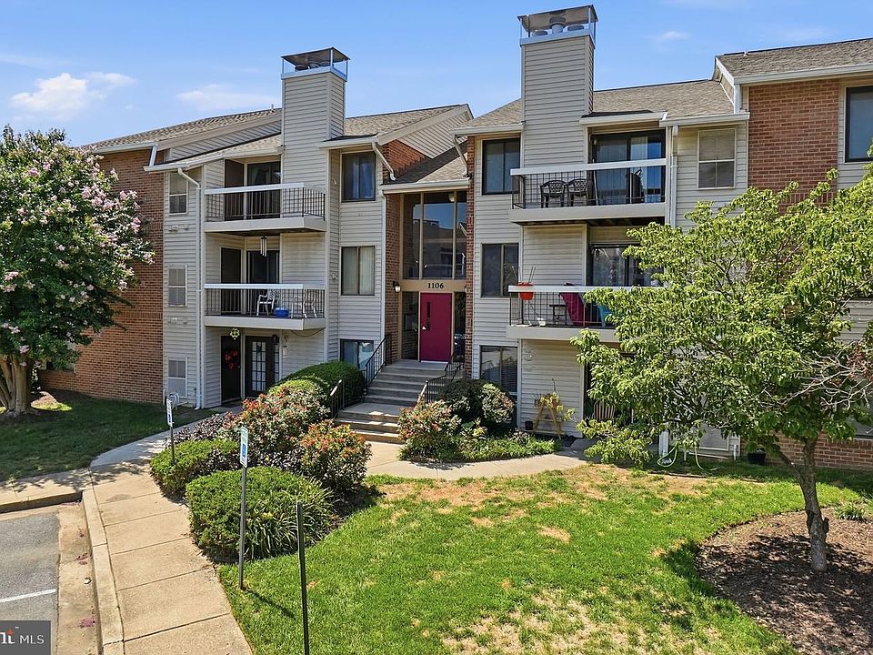1st image of 1106 Castle Harbour Way Unit 3A
