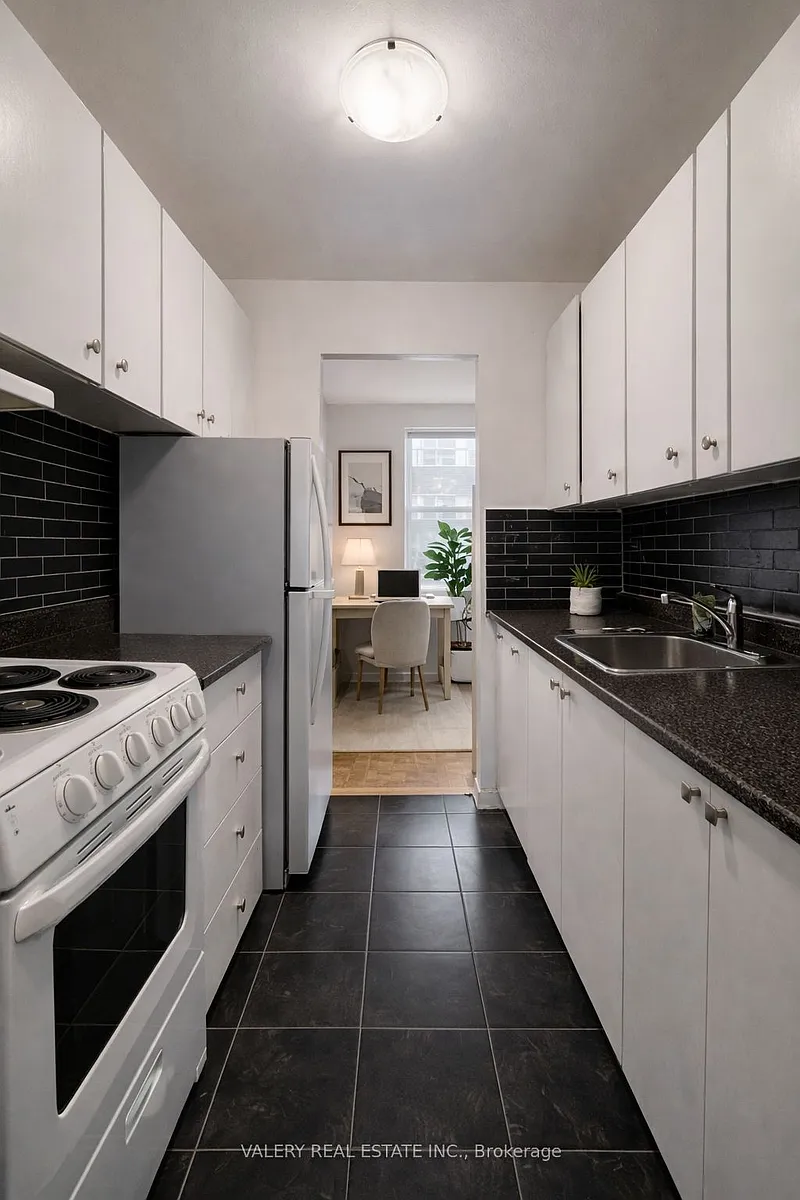 Building Photo - 1780 Lawrence Ave E #504