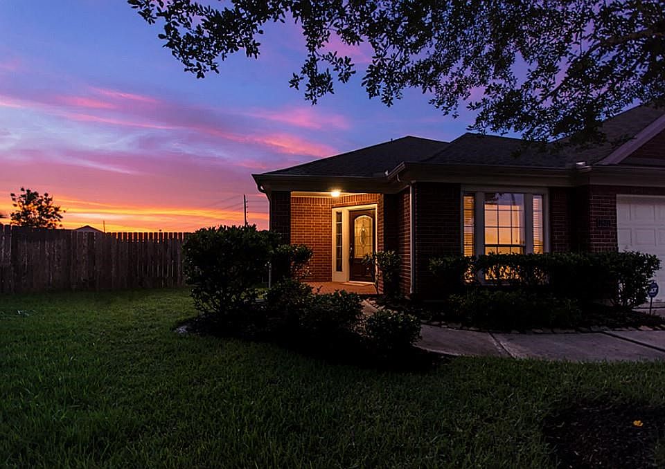 1st image of 2802 Arbor Brook Ln
