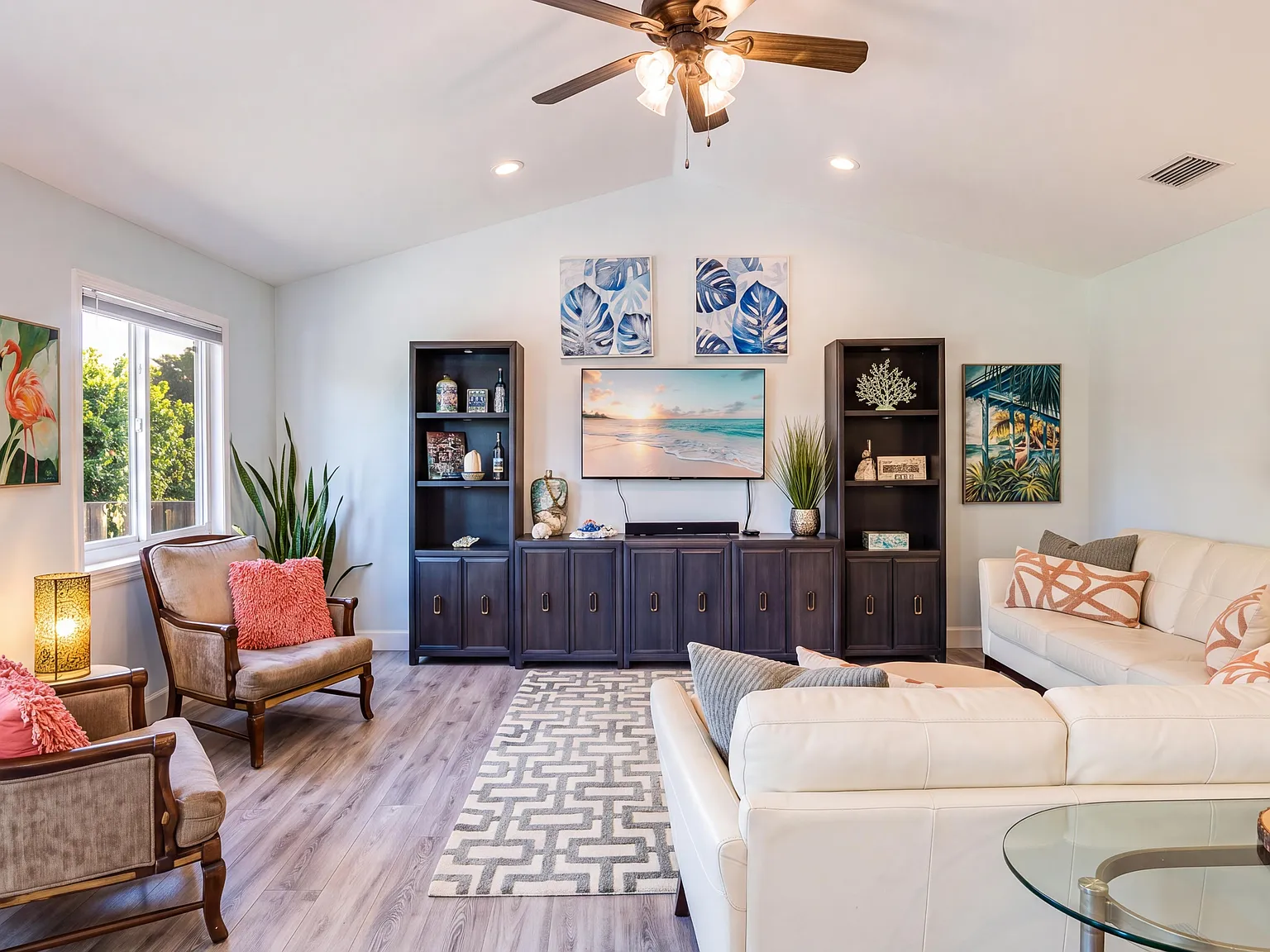 3 bed, 2.0 bath, 1738 sqft, $3,725 — Photo 3