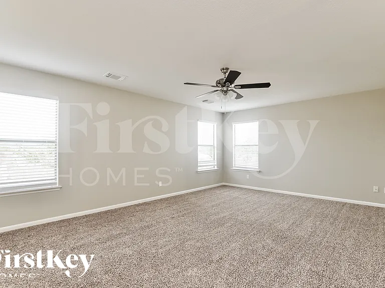 339 Remington Harbor Ct — Photo 11
