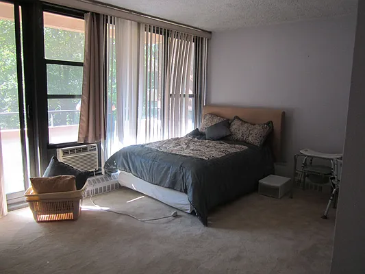 Sold by Keller Williams Realty Landmark | media 19