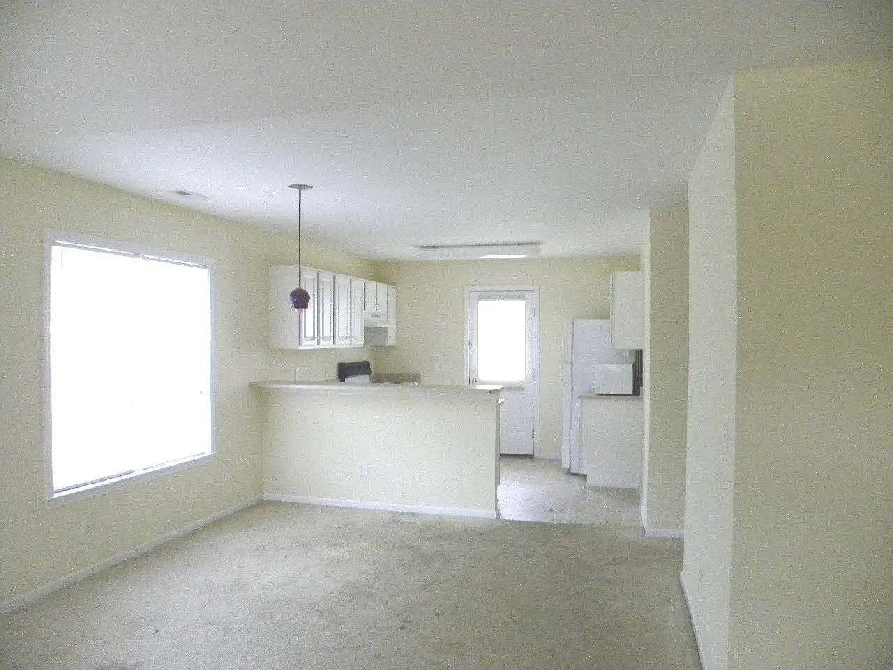 Students welcome! 3 BR House with rocking chair front Porch. Close to UNCW — Photo 4