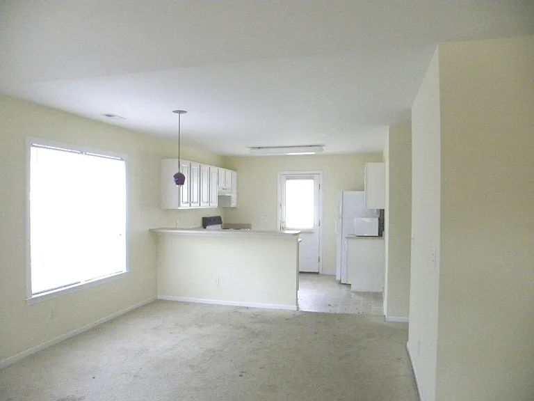 4616 Greenway Ave — Photo 4