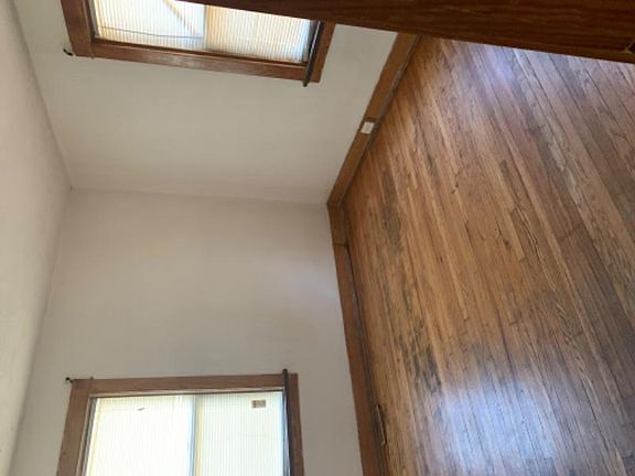 3rd image of 6807 Saint Louis Ave