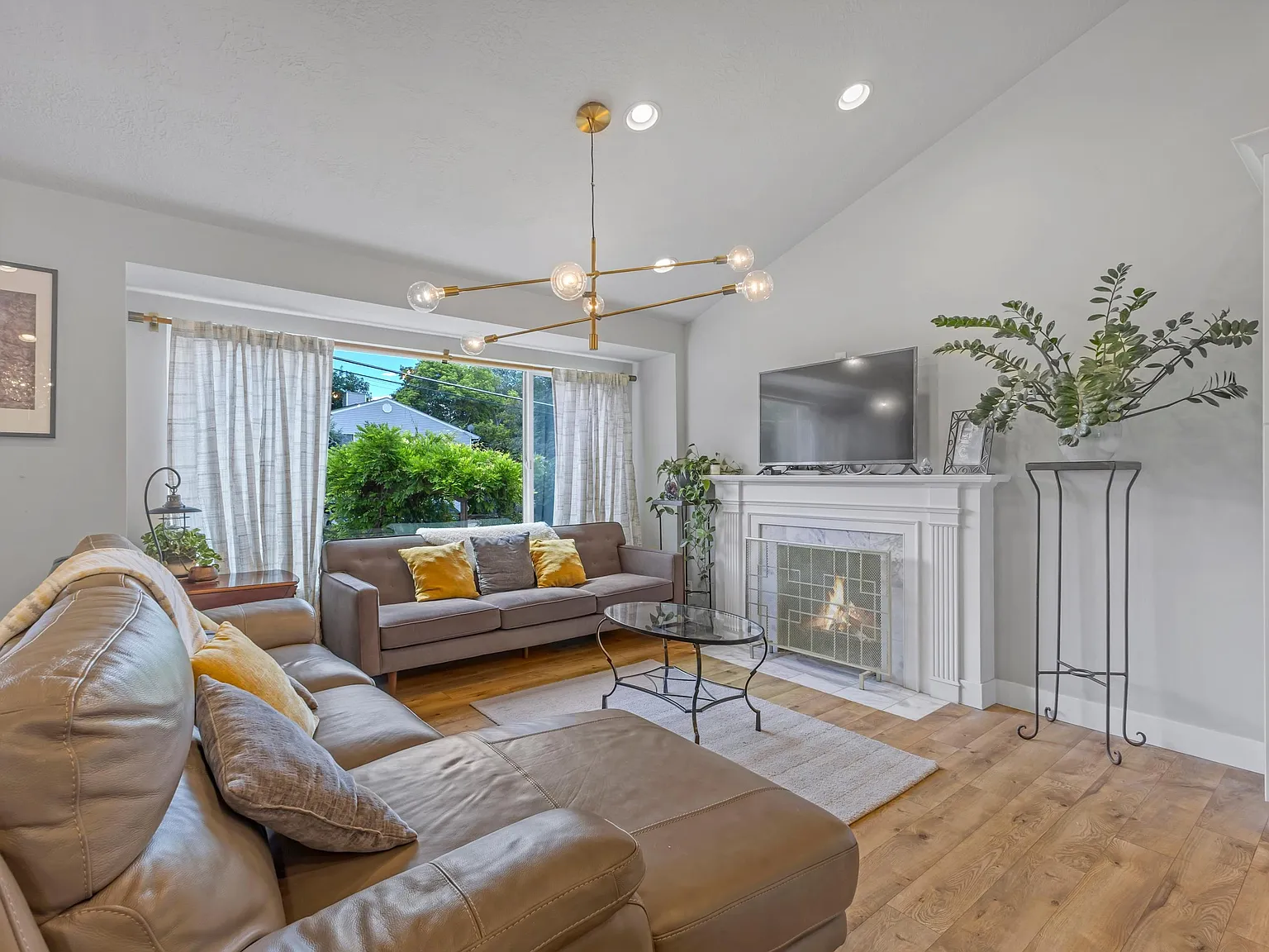 1 bed, 592 sqft, $900 — Photo 2