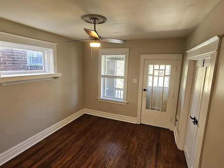 2239 California Ave — Photo 22
