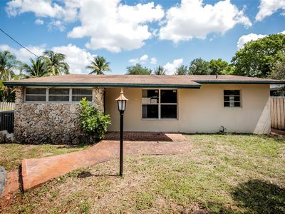 871 SW 10th Street, Pompano Beach, FL, 33060