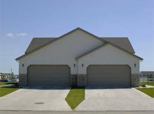 5105 17th Ave S, Fargo, ND 58103