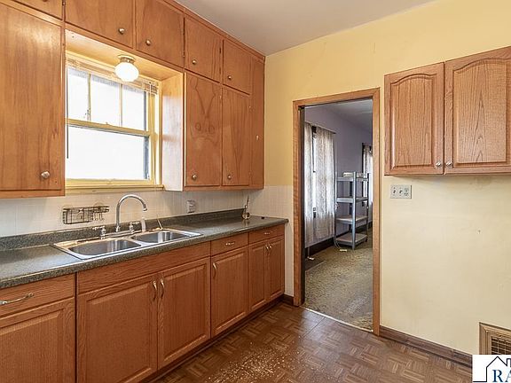 4th image of 115 N Lexington Ave